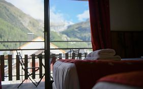 Hotel Le Dahu  2*
